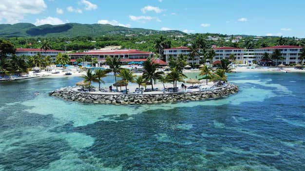 Montego Bay · Ocho Rios · Negril, Jamaica