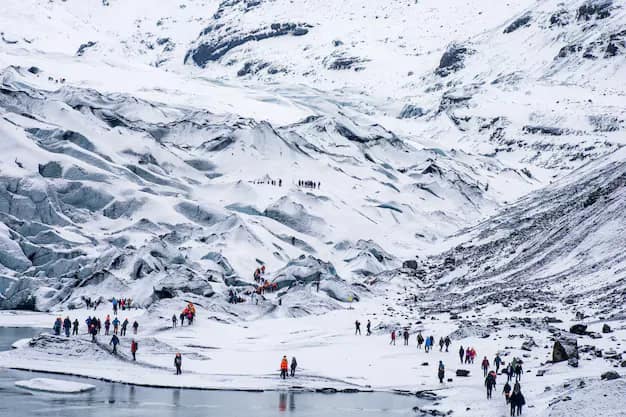 Trekkers on a high Himalayan trail