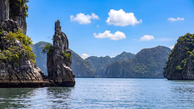 Vietnam in 7 Days: Hanoi, Ha Long Bay & Da Nang Itinerary