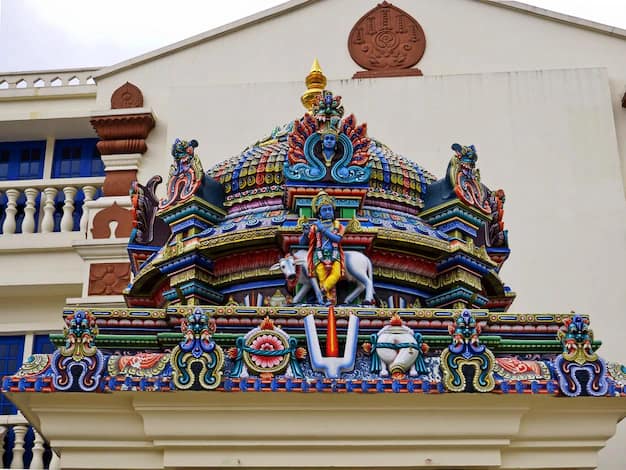 Tirupati Balaji Darshan from Gujarat: TTD Booking, Trek Routes & Laddu Prasadam Explained