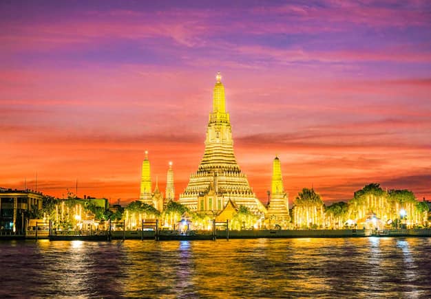Wat Arun temple at twilight in Bangkok, Thailand